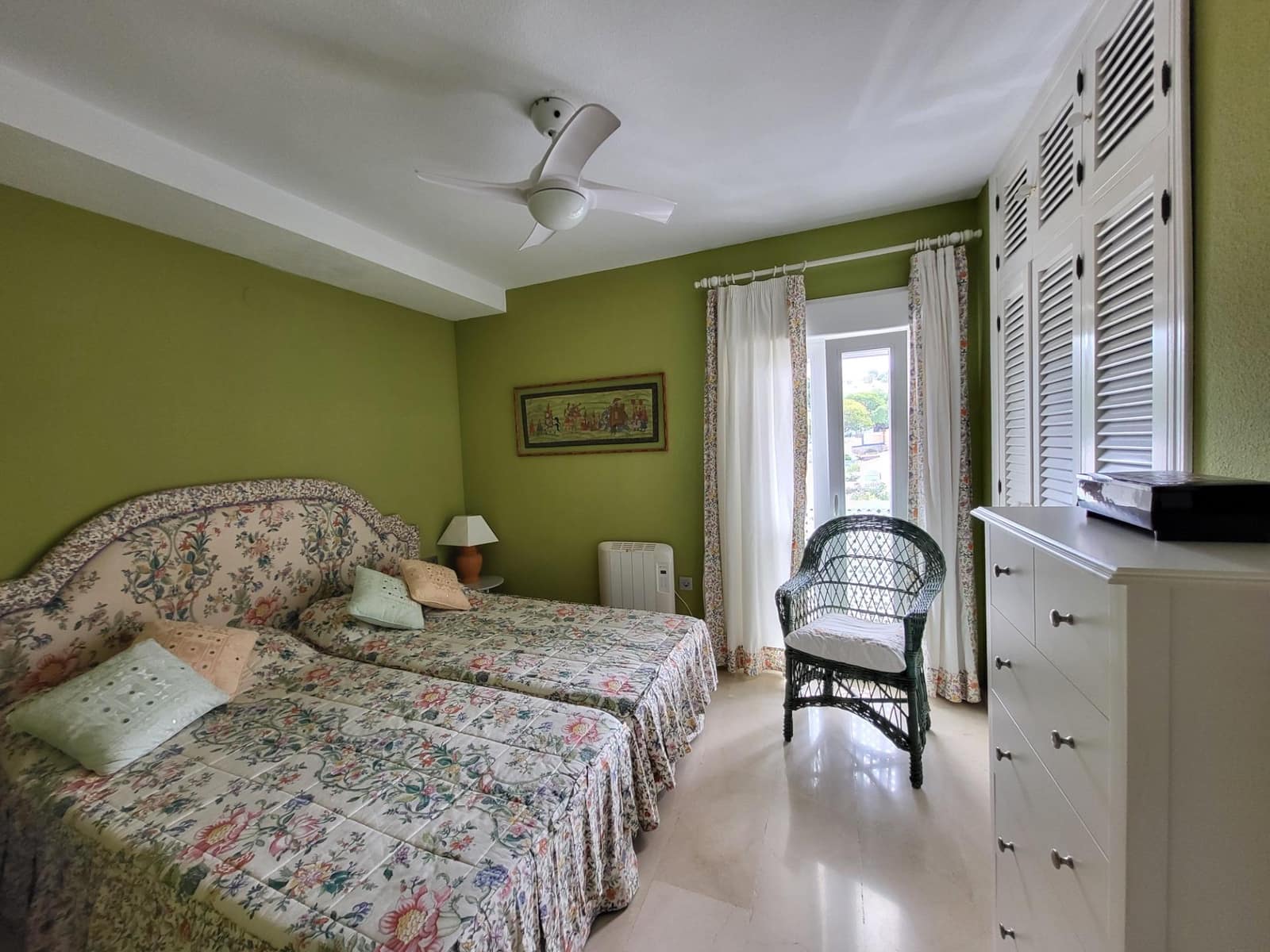 2 chambre Appartement à vendre à Nueva Andalucia avec piscine - 350 000 € (Ref: 9683916)