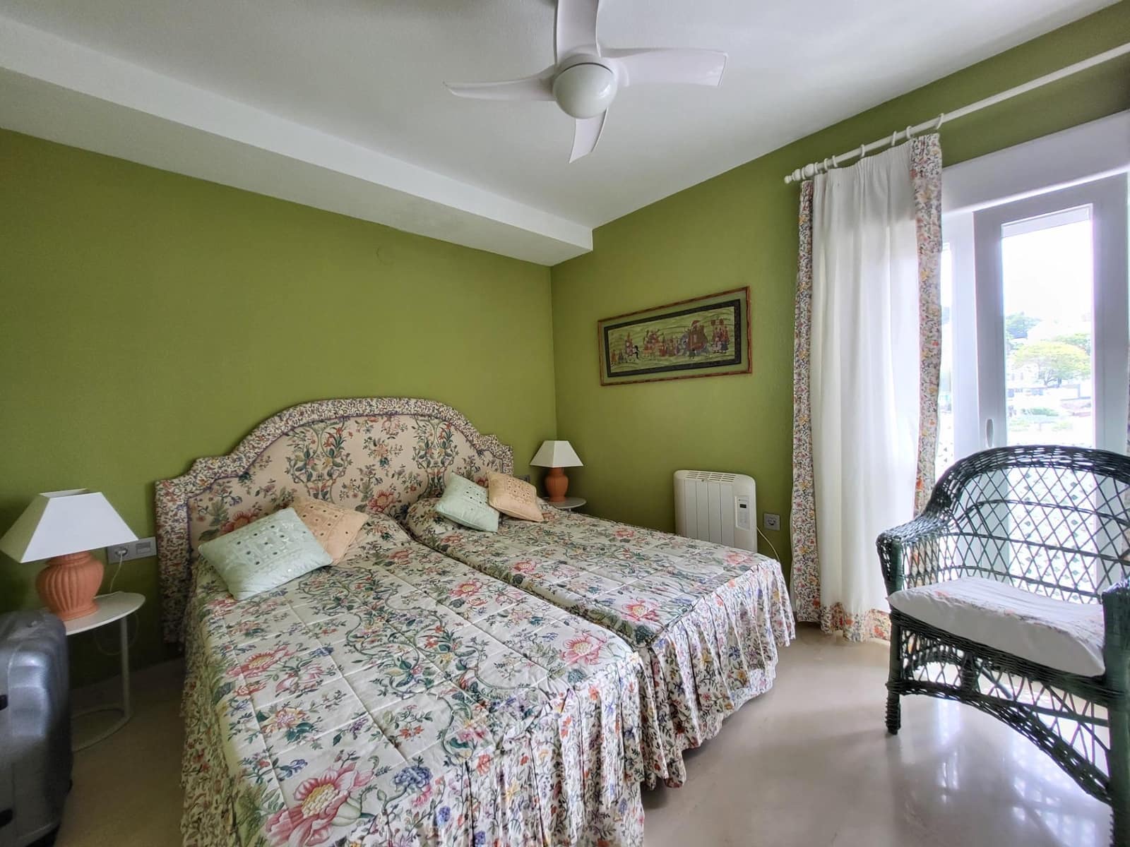 2 chambre Appartement à vendre à Nueva Andalucia avec piscine - 350 000 € (Ref: 9683916)