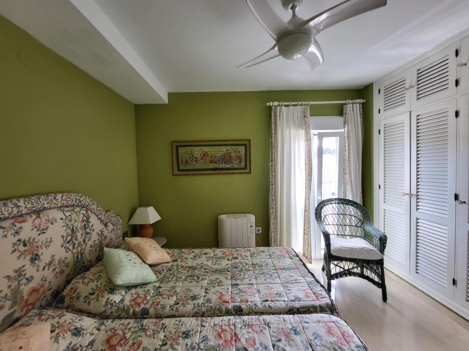 2 chambre Appartement à vendre à Nueva Andalucia avec piscine - 350 000 € (Ref: 9683916)