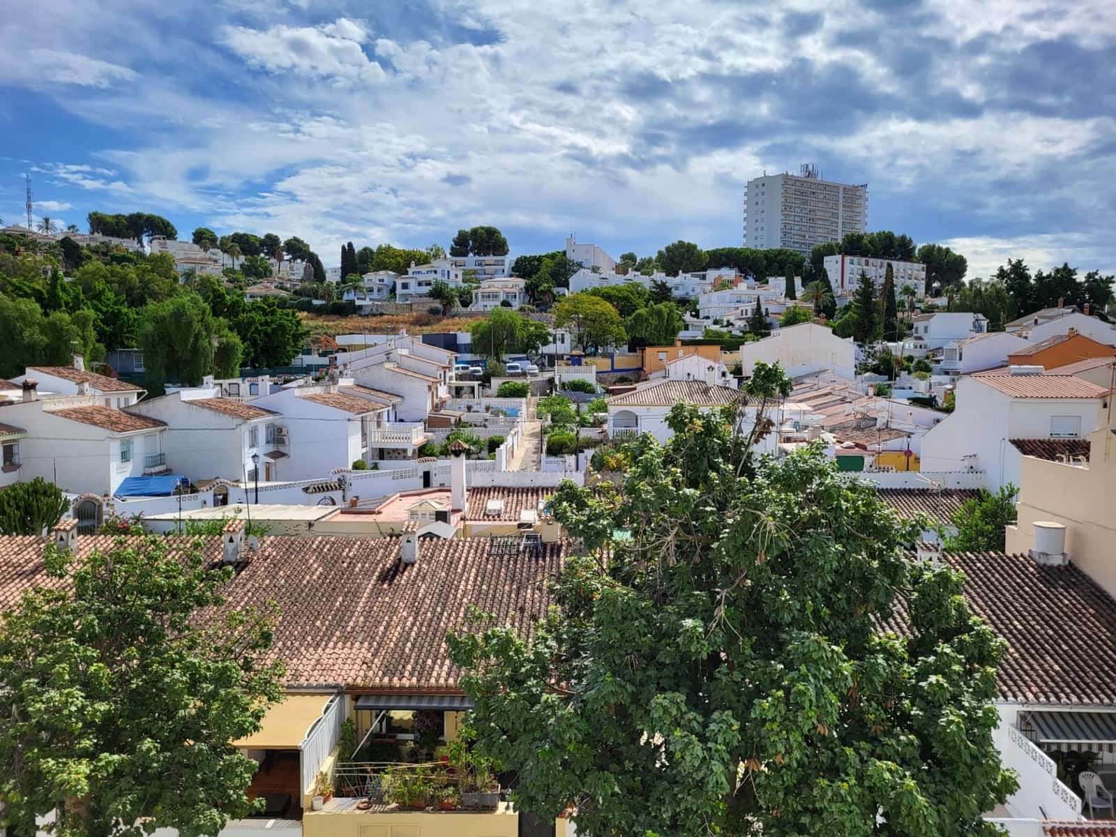 2 chambre Appartement à vendre à Nueva Andalucia avec piscine - 350 000 € (Ref: 9683916)