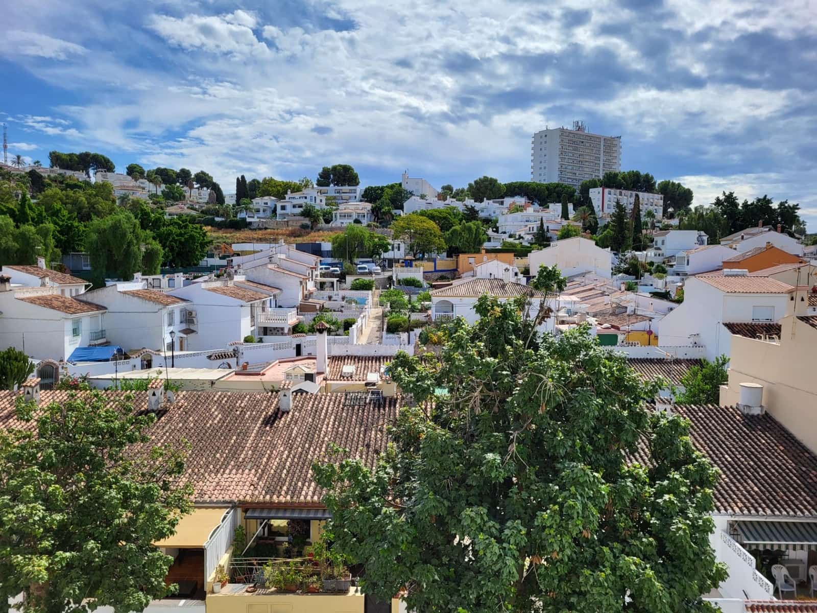 2 chambre Appartement à vendre à Nueva Andalucia avec piscine - 350 000 € (Ref: 9683916)