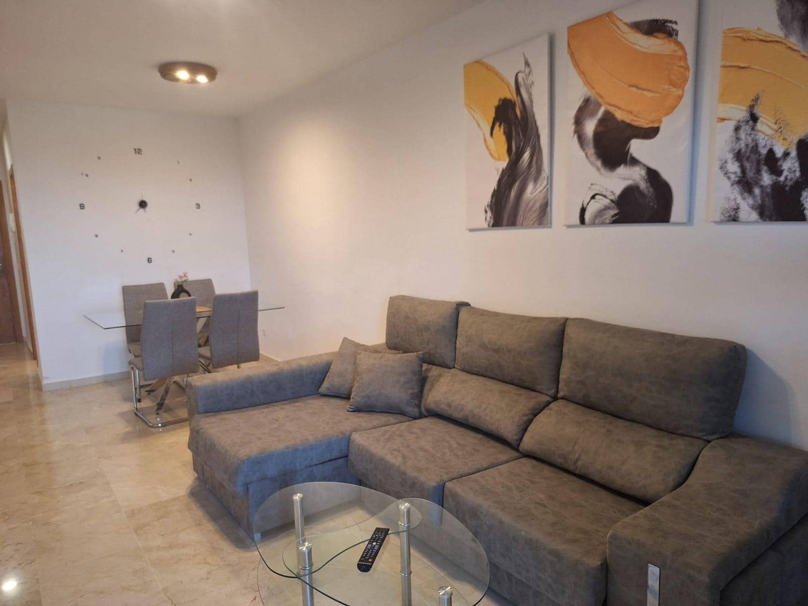 2 soverom Leilighet til salgs i Estepona med svømmebasseng garasje - € 292 000 (Ref: 9683917)