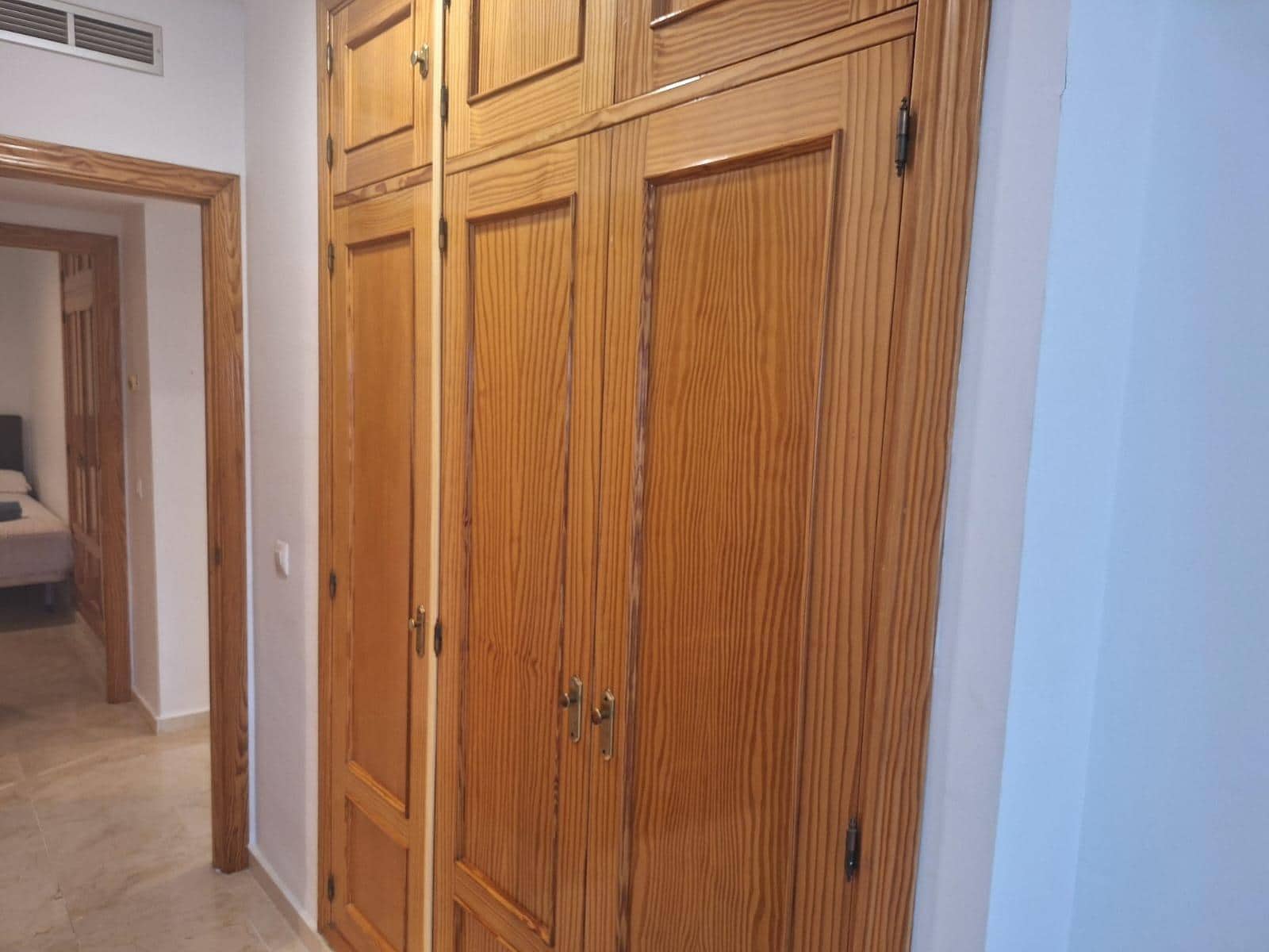 2 soverom Leilighet til salgs i Estepona med svømmebasseng garasje - € 292 000 (Ref: 9683917)