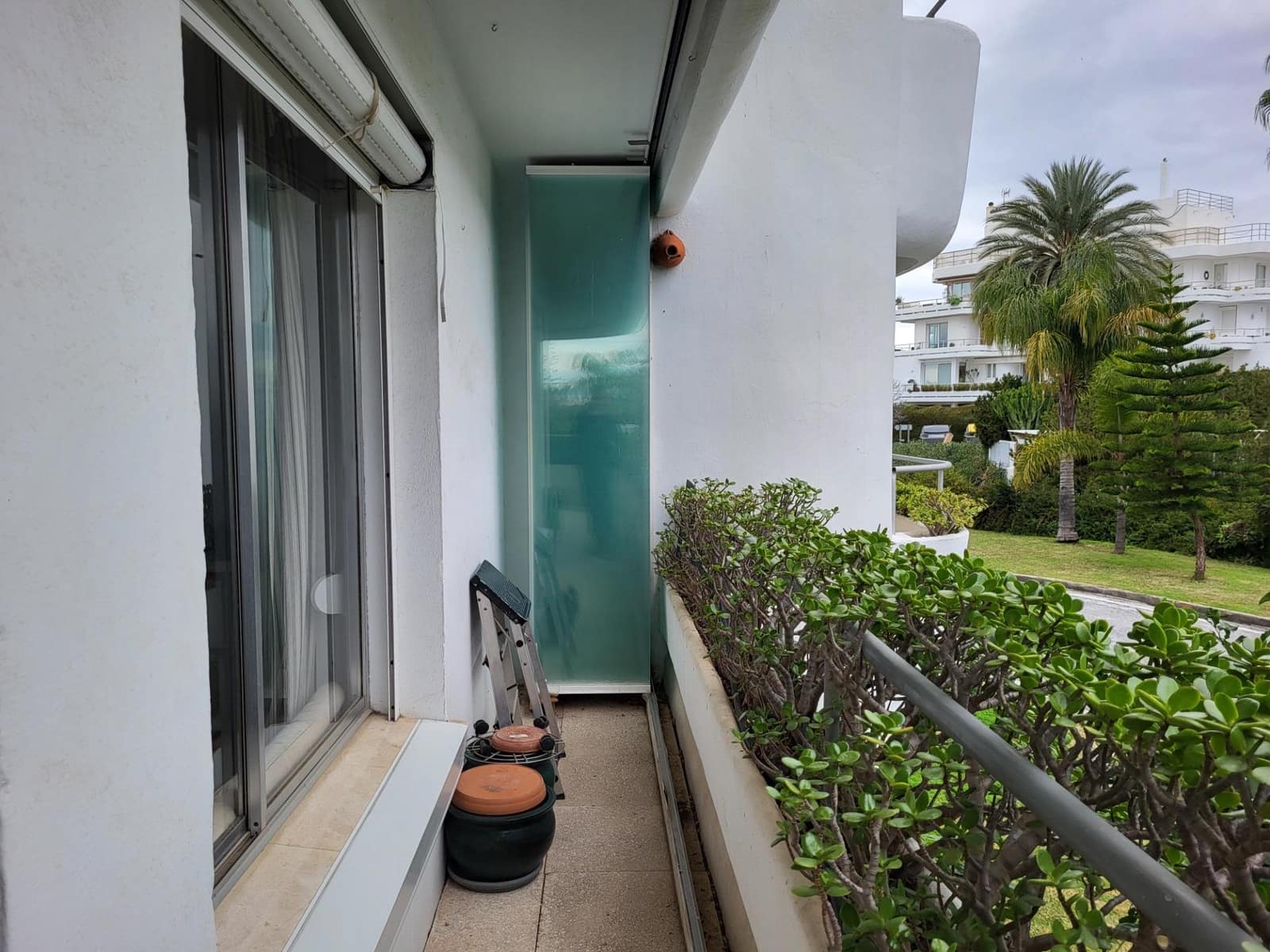 1 soverom Leilighet til salgs i Guadalmina med garasje - € 335 000 (Ref: 9683918)