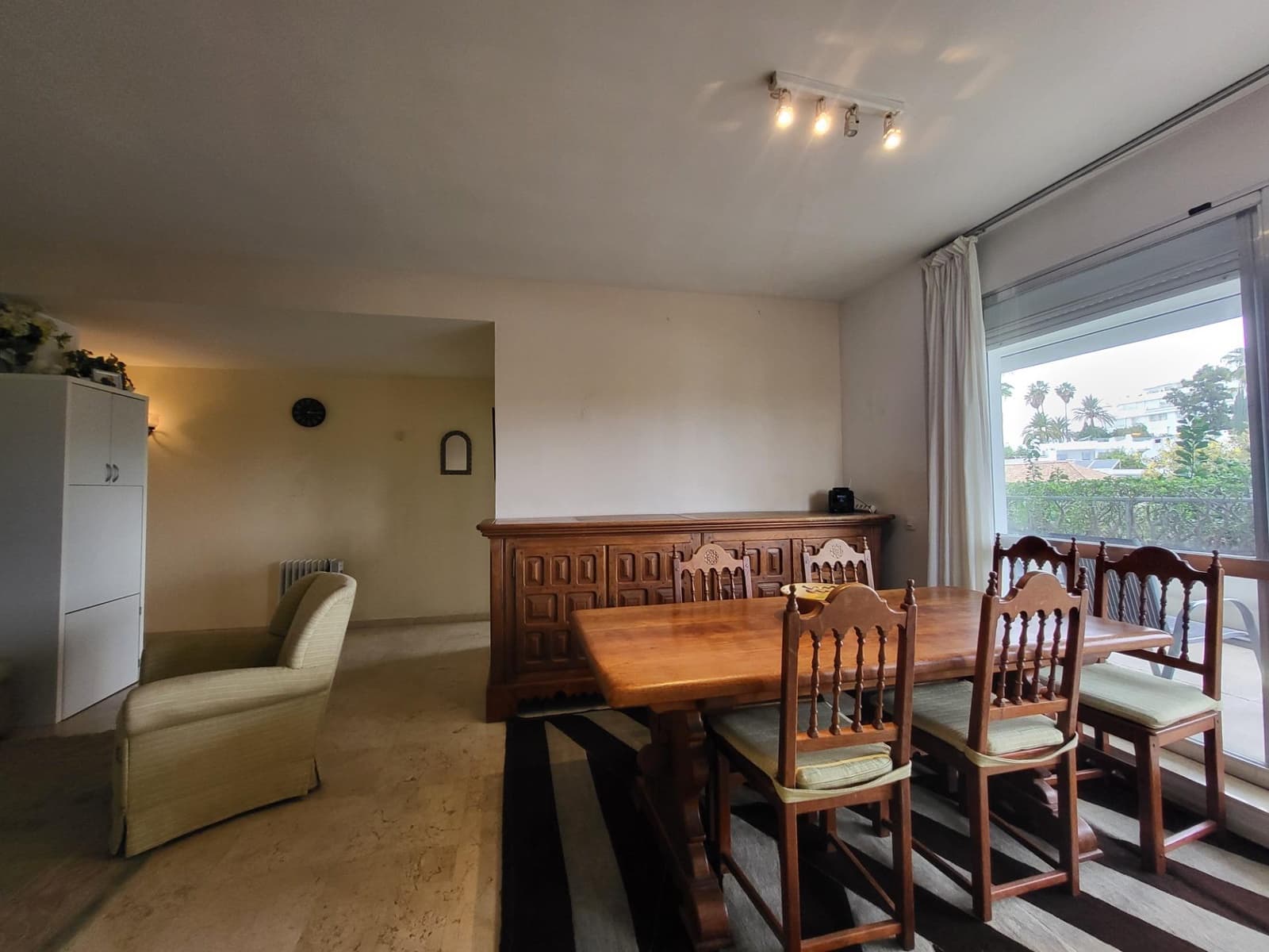 1 soverom Leilighet til salgs i Guadalmina med garasje - € 335 000 (Ref: 9683918)
