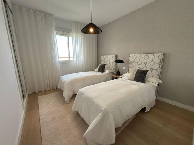 3 chambre Penthouse à vendre à San Pedro de Alcantara, Marbella avec garage - 685 000 € (Ref: 9683922)