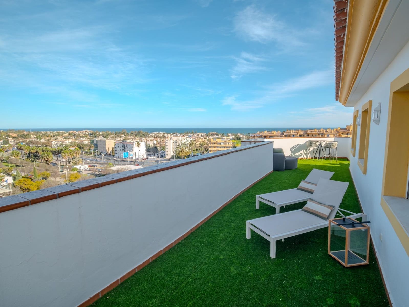 3 bedroom Penthouse for sale in San Pedro de Alcantara with garage - € 685,000 (Ref: 9683922)