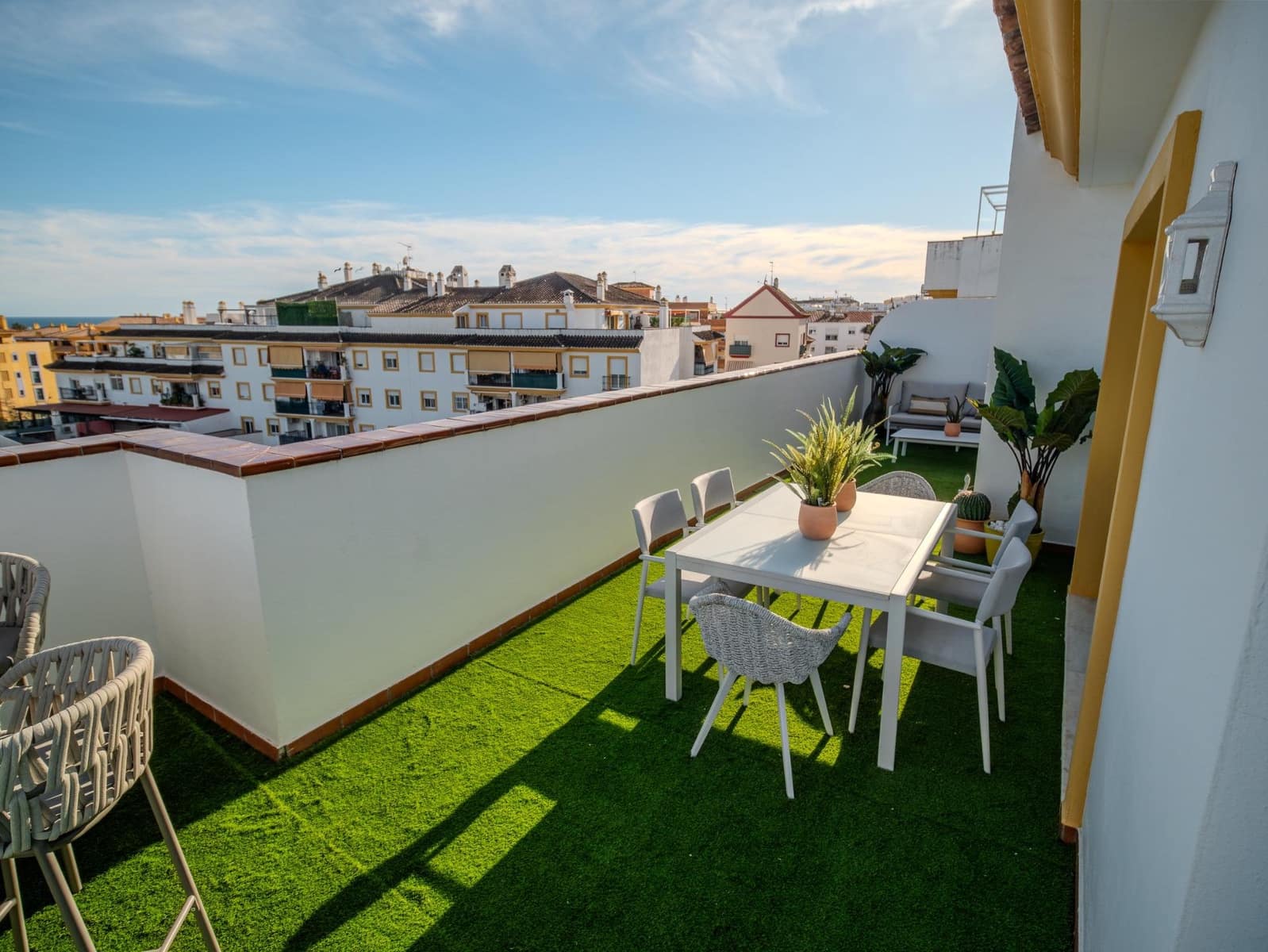 3 bedroom Penthouse for sale in San Pedro de Alcantara with garage - € 685,000 (Ref: 9683922)