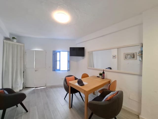 2 makuuhuone Omakotitalo myytävänä paikassa Istán - 169 000 € (Ref: 9683927)