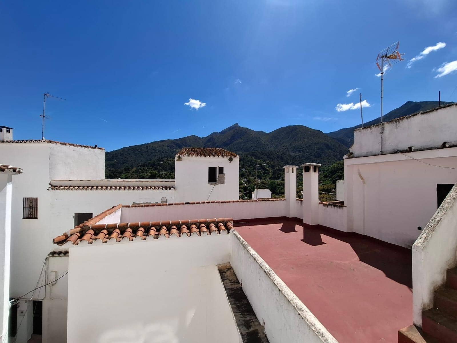 2 makuuhuone Omakotitalo myytävänä paikassa Istan - 169 000 € (Ref: 9683927)