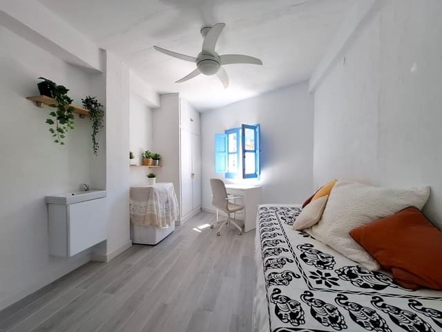 2 makuuhuone Omakotitalo myytävänä paikassa Istán - 169 000 € (Ref: 9683927)