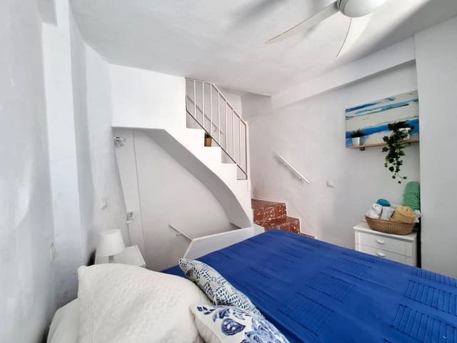 2 makuuhuone Omakotitalo myytävänä paikassa Istán - 169 000 € (Ref: 9683927)