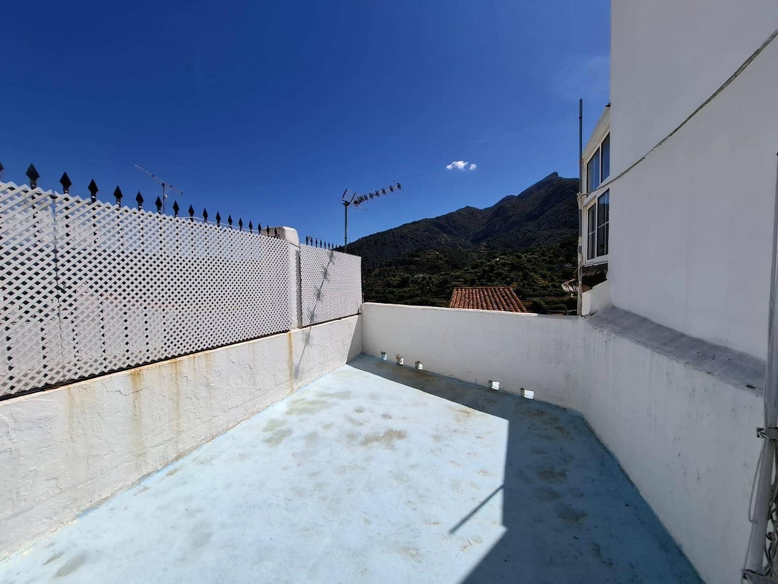 2 makuuhuone Omakotitalo myytävänä paikassa Istan - 169 000 € (Ref: 9683927)