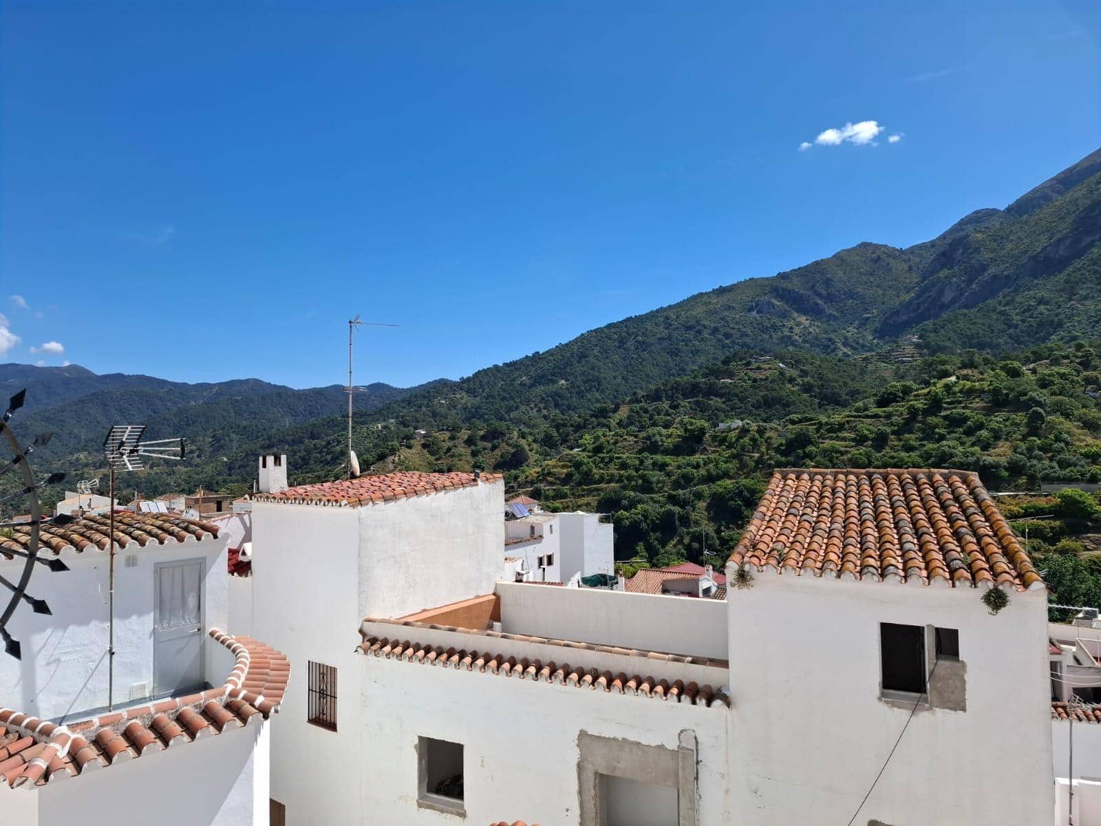 2 makuuhuone Omakotitalo myytävänä paikassa Istan - 169 000 € (Ref: 9683927)