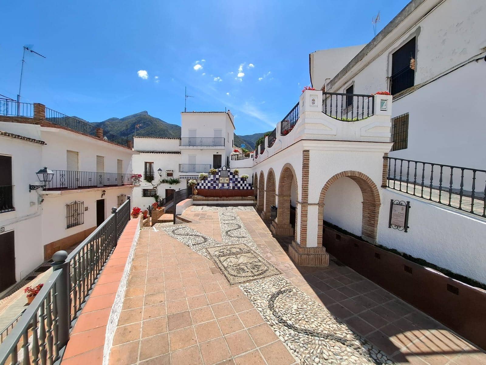 2 makuuhuone Omakotitalo myytävänä paikassa Istan - 169 000 € (Ref: 9683927)