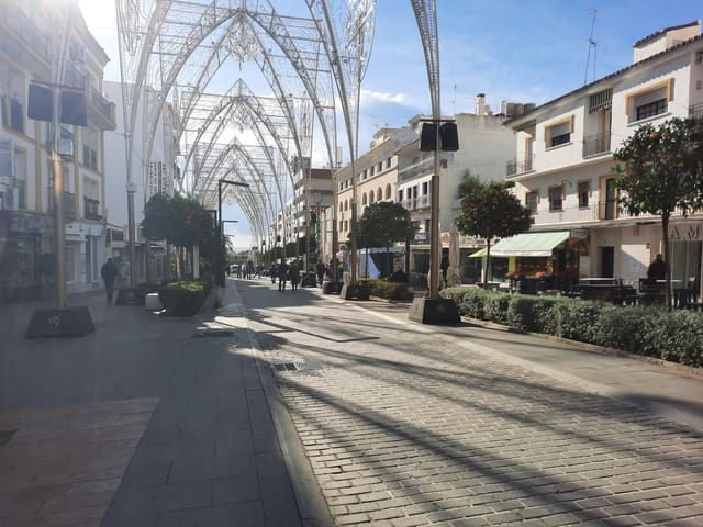 4 slaapkamer Appartement te koop in San Pedro de Alcantara, Marbella - € 500.000 (Ref: 9683928)