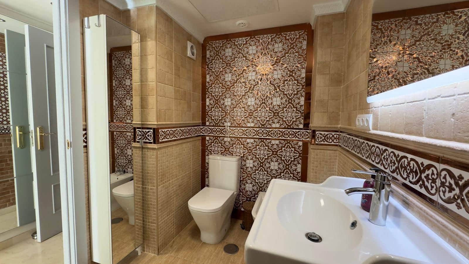 2 quarto Apartamento para venda em Guadalmina com piscina garagem - 435 000 € (Ref: 9683930)