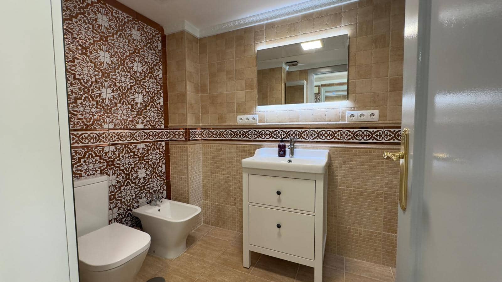 2 quarto Apartamento para venda em Guadalmina com piscina garagem - 435 000 € (Ref: 9683930)