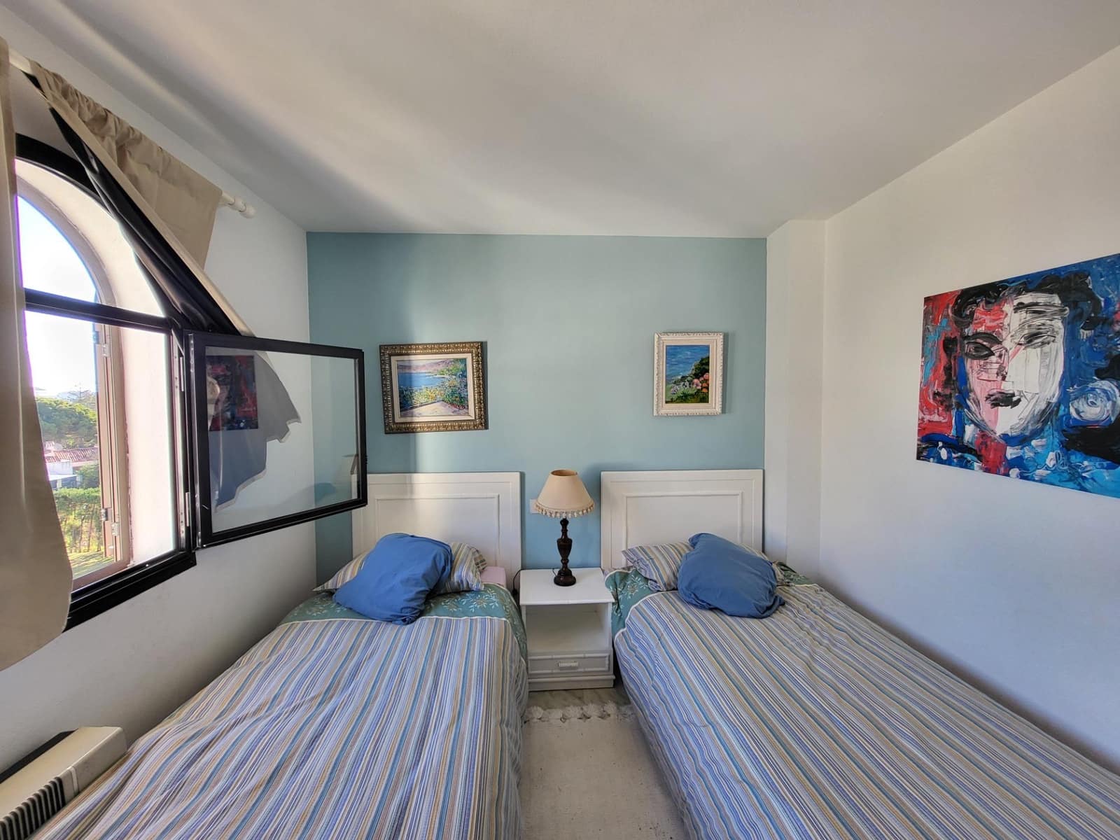 3 sovrum Hus till salu i Estepona med pool garage - 675 000 € (Ref: 9683932)