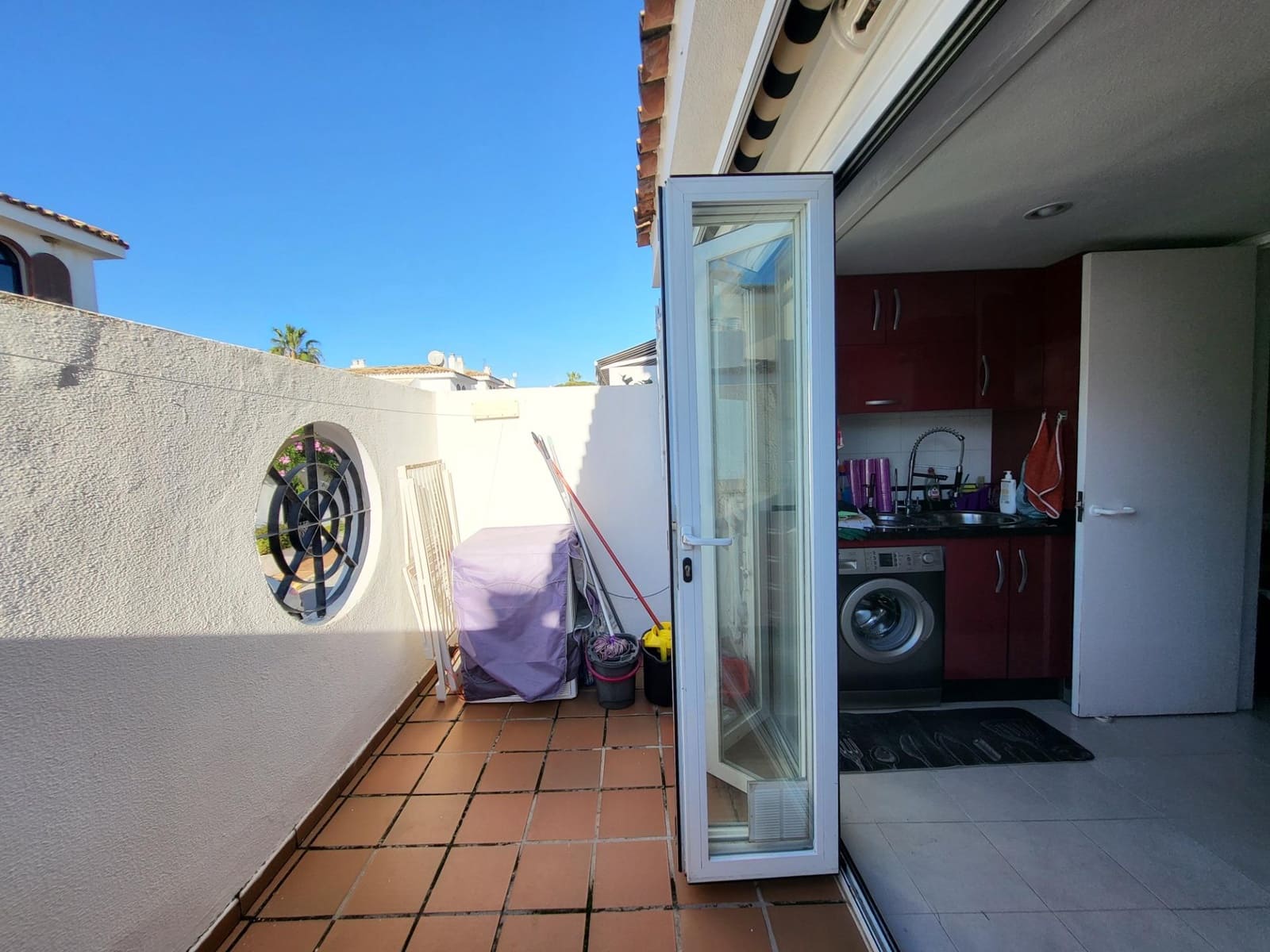 3 sovrum Hus till salu i Estepona med pool garage - 675 000 € (Ref: 9683932)