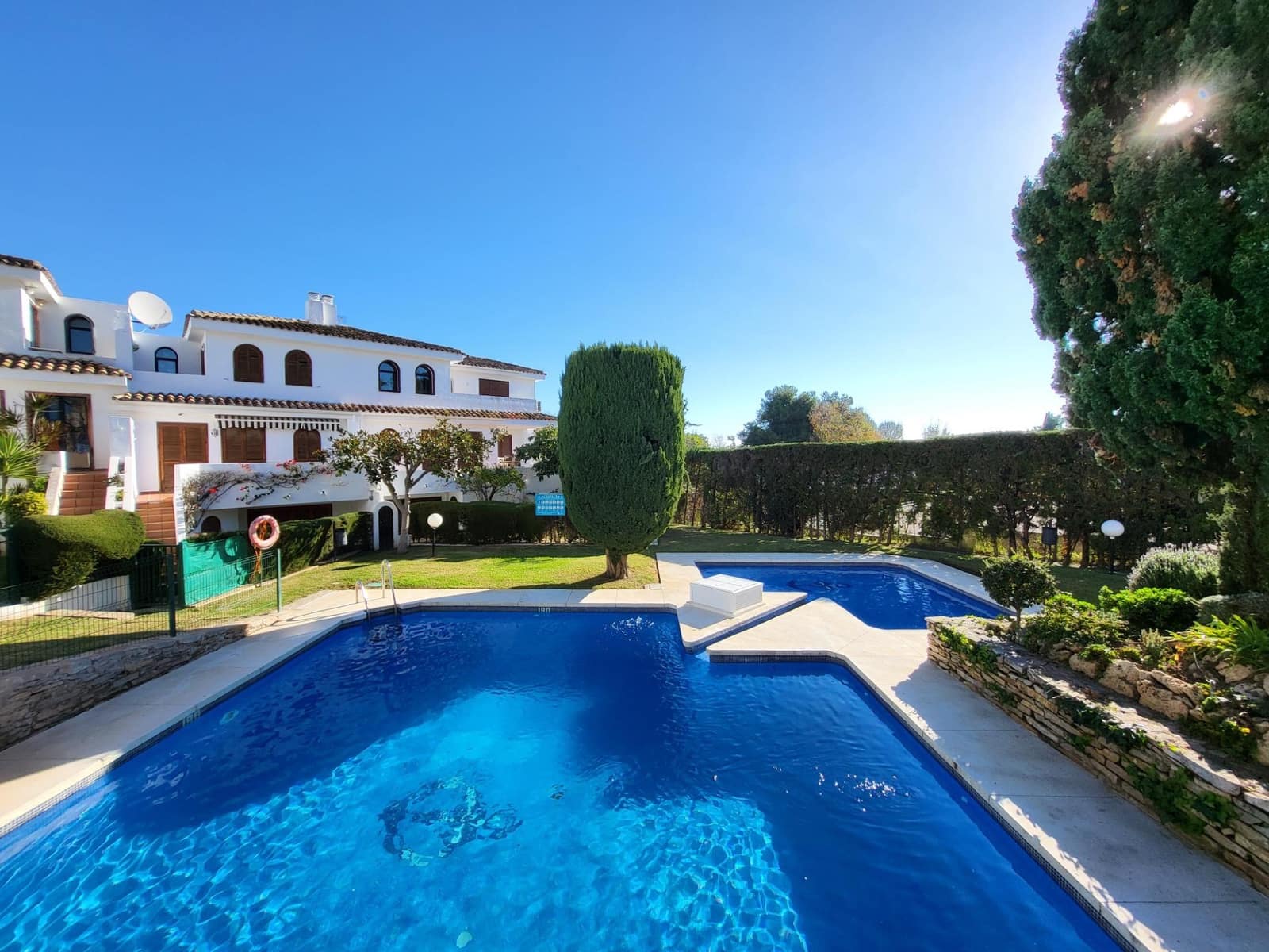 3 sovrum Hus till salu i Estepona med pool garage - 675 000 € (Ref: 9683932)