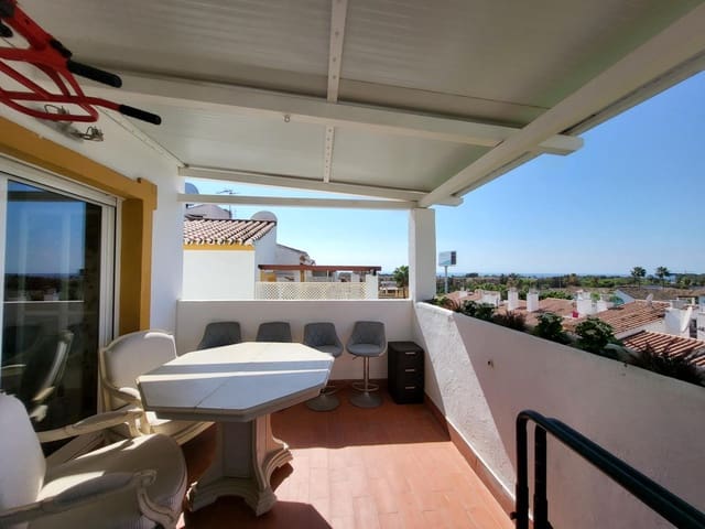 2 bedroom Penthouse for sale in Atalaya-Isdabe, Estepona with pool garage - € 290,000 (Ref: 9683933)