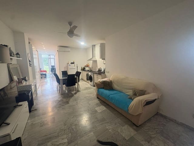 Apartment zu verkaufen in Bahía Dorada, Estepona mit Pool - 202.000 € (Ref: 9683934)