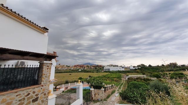 9 slaapkamer Finca/Landhuis te koop in Cancelada, Estepona met zwembad - € 1.500.000 (Ref: 9683936)