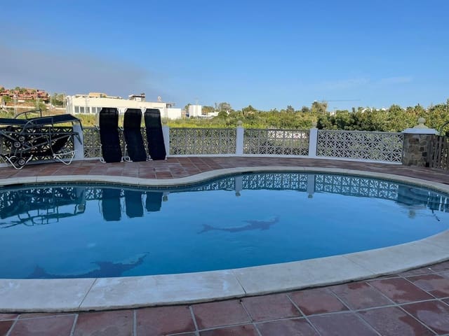 9 slaapkamer Finca/Landhuis te koop in Cancelada, Estepona met zwembad - € 1.500.000 (Ref: 9683936)