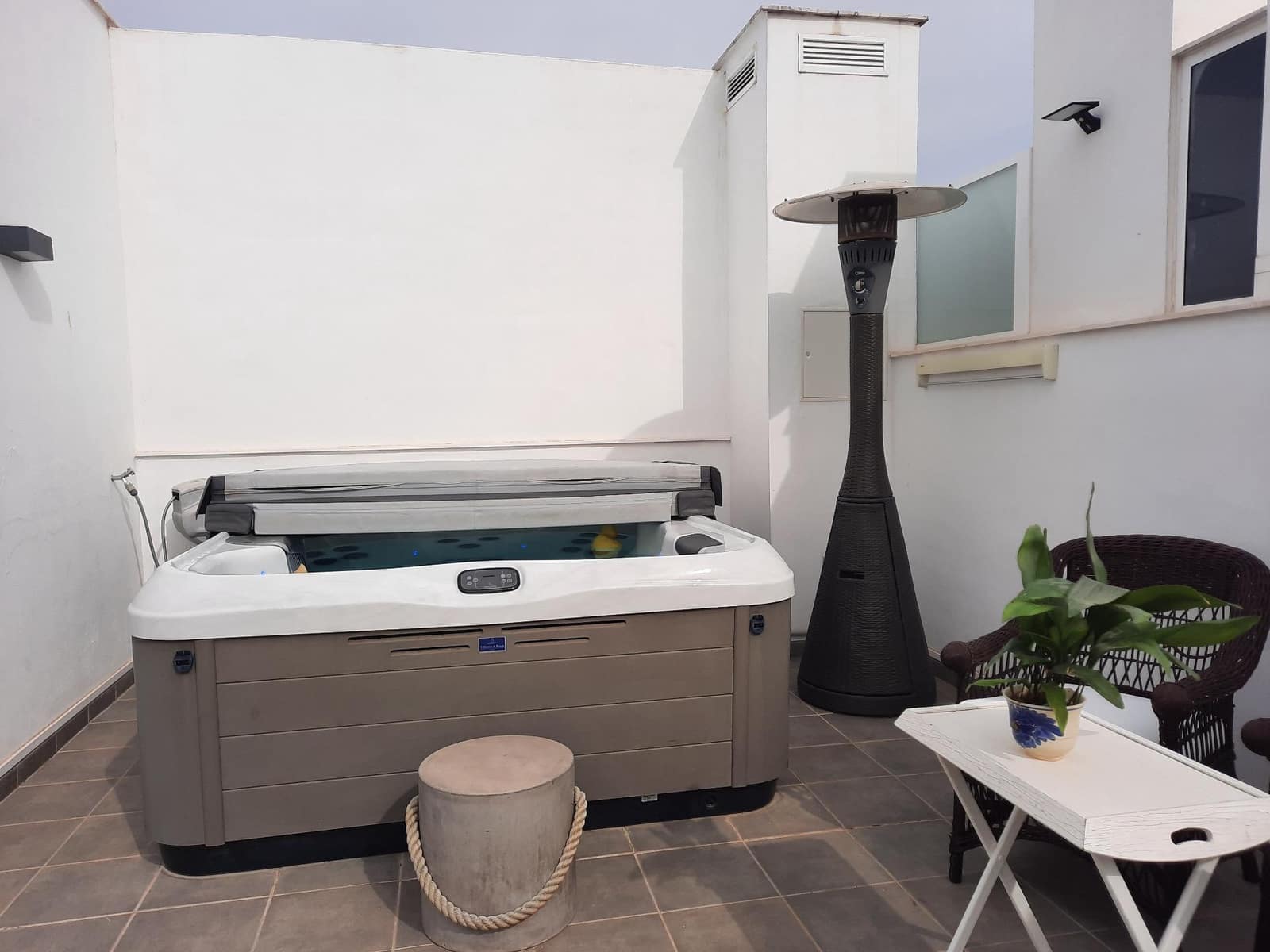 2 soverom Penthouse til salgs i San Pedro de Alcantara med garasje - € 735 000 (Ref: 9683937)