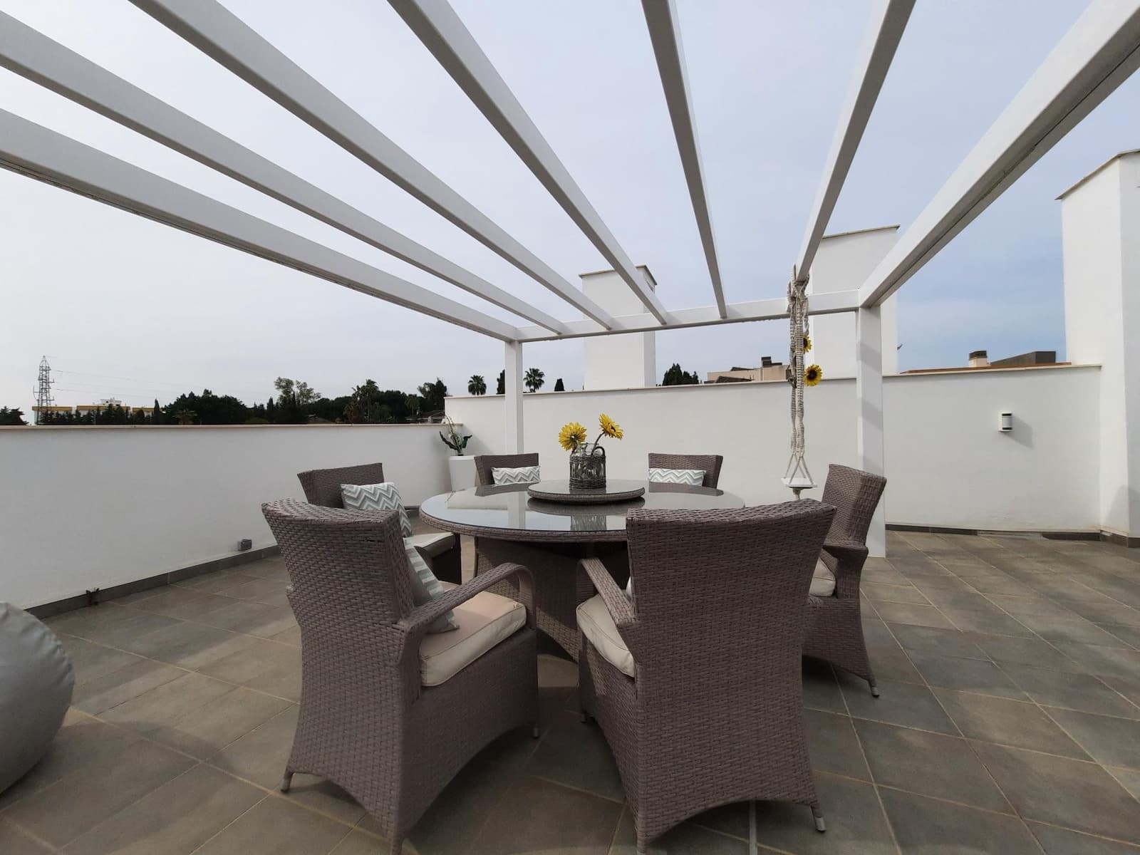 2 soverom Penthouse til salgs i San Pedro de Alcantara med garasje - € 735 000 (Ref: 9683937)