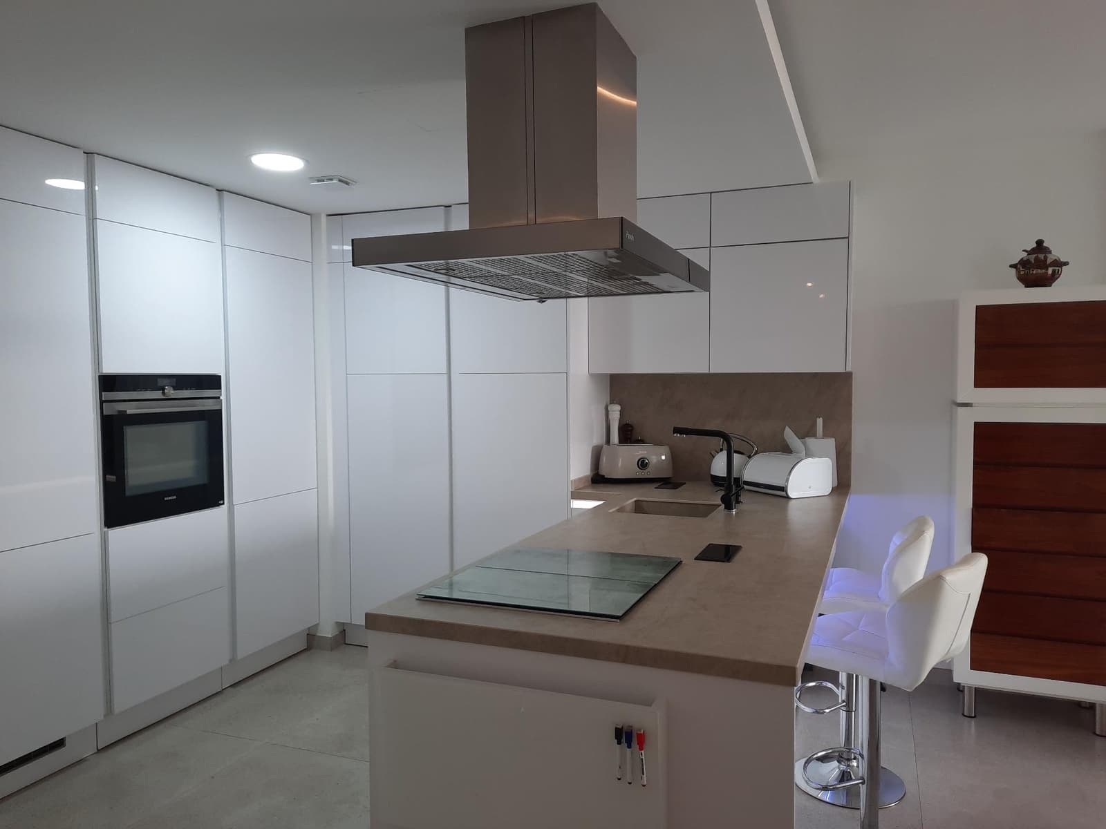 2 soverom Penthouse til salgs i San Pedro de Alcantara med garasje - € 735 000 (Ref: 9683937)