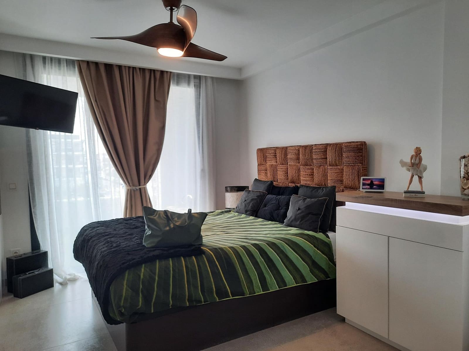 2 soverom Penthouse til salgs i San Pedro de Alcantara med garasje - € 735 000 (Ref: 9683937)