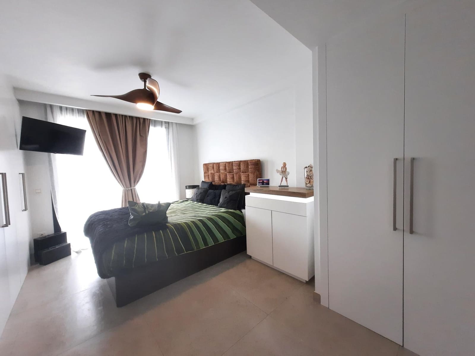 2 soverom Penthouse til salgs i San Pedro de Alcantara med garasje - € 735 000 (Ref: 9683937)