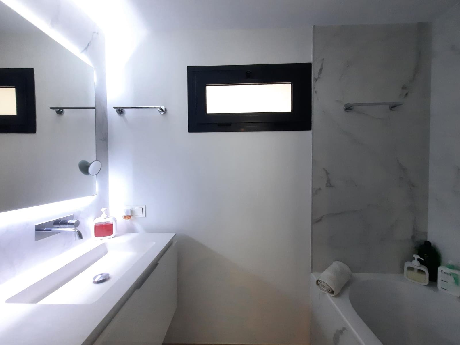 2 soverom Penthouse til salgs i San Pedro de Alcantara med garasje - € 735 000 (Ref: 9683937)