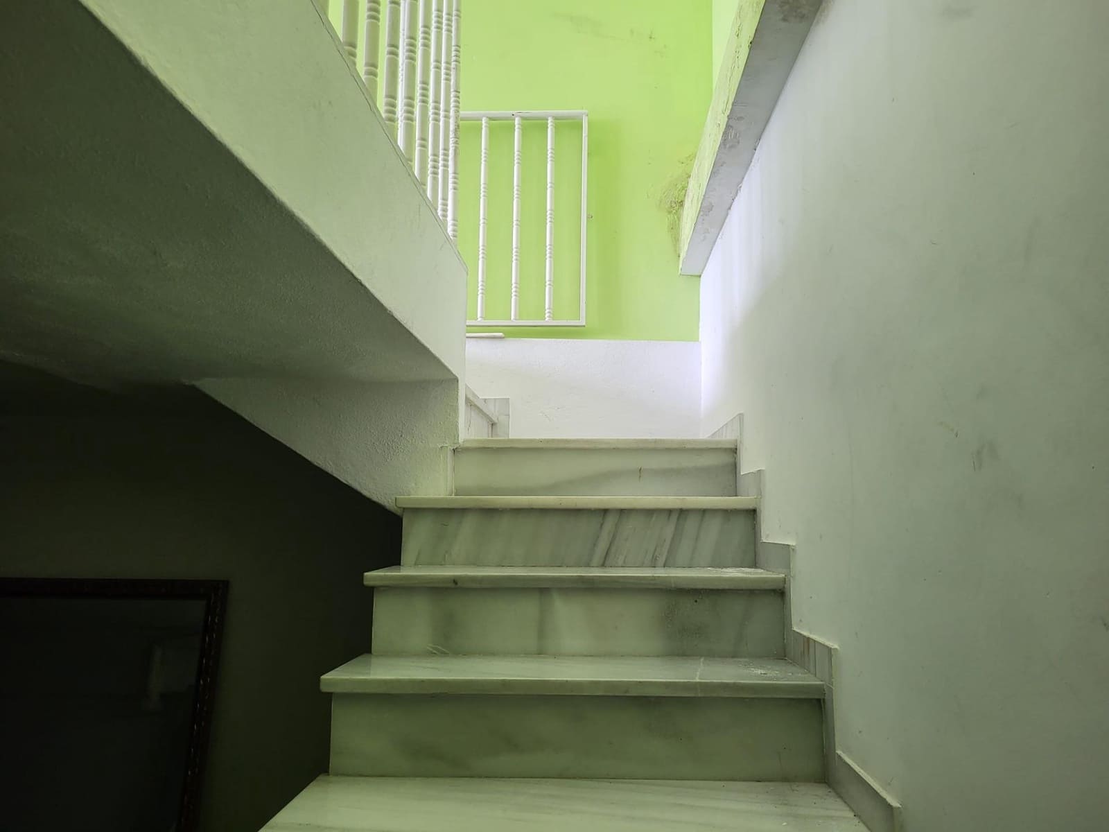 Comercial para venda em San Pedro de Alcantara - 213 000 € (Ref: 9683938)