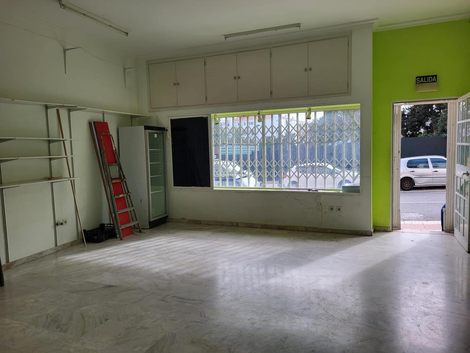 Comercial para venda em San Pedro de Alcantara - 213 000 € (Ref: 9683938)