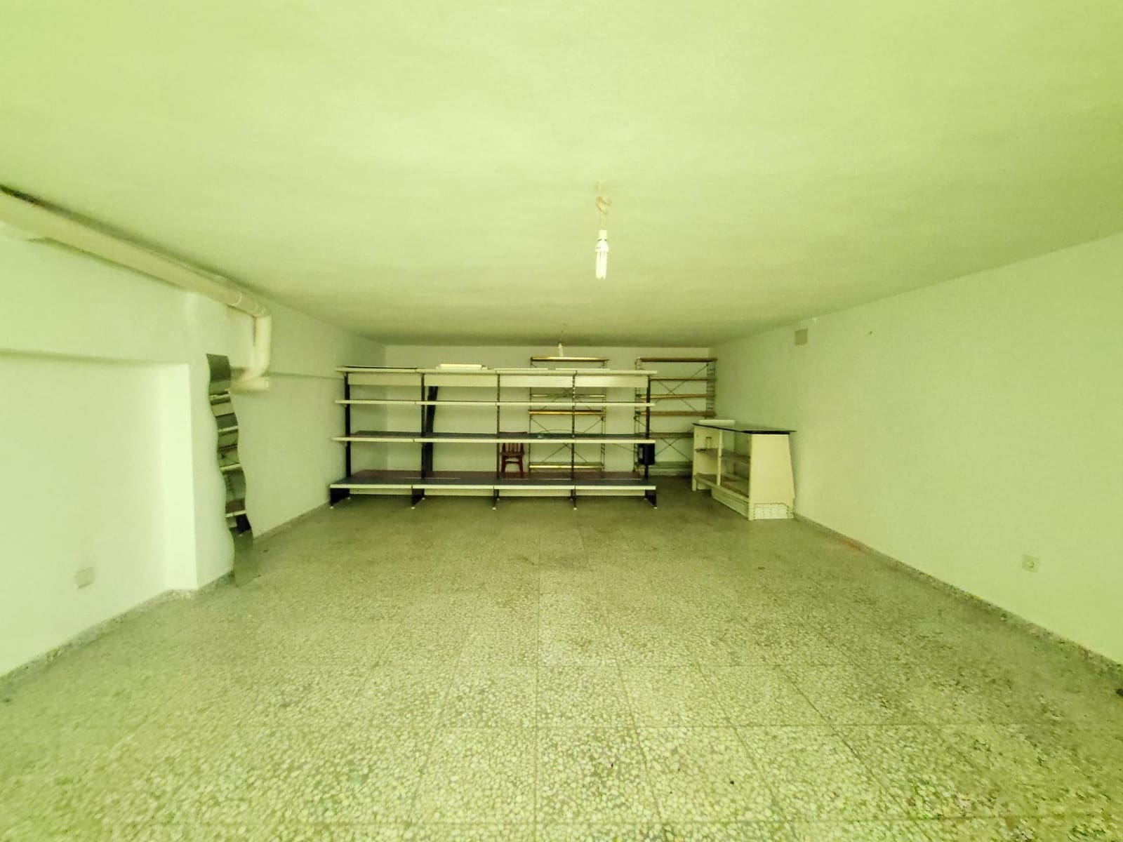 Comercial para venda em San Pedro de Alcantara - 213 000 € (Ref: 9683938)