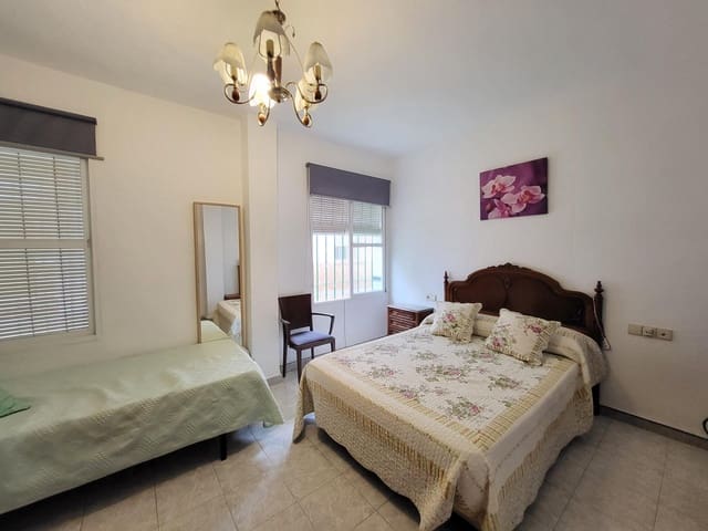 4 chambre Maison de Ville à vendre à San Pedro de Alcantara, Marbella avec garage - 690 000 € (Ref: 9683941)