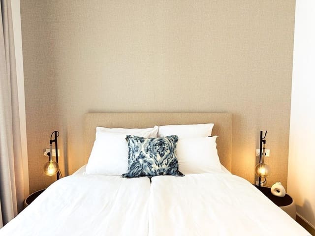 Appartement de 2 chambres à louer à El Paraíso, Benahavís avec piscine - 2 700 € (Ref: 9683945)