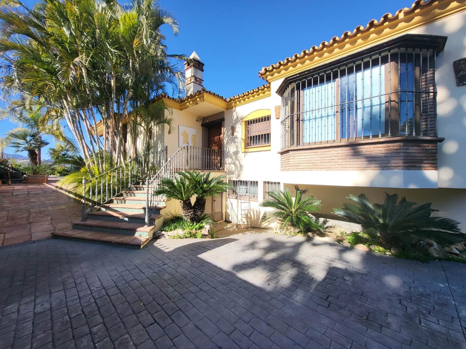 3 slaapkamer Finca/Landhuis te koop in San Pedro de Alcantara met zwembad garage - € 1.200.000 (Ref: 9683947)