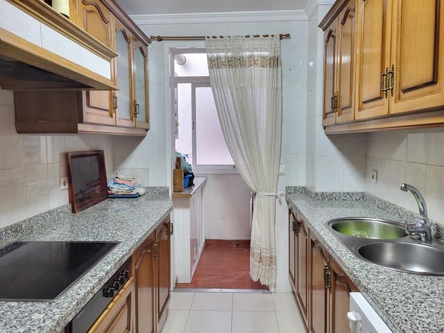 3 chambre Appartement à vendre à San Pedro de Alcantara, Marbella - 368 000 € (Ref: 9683948)