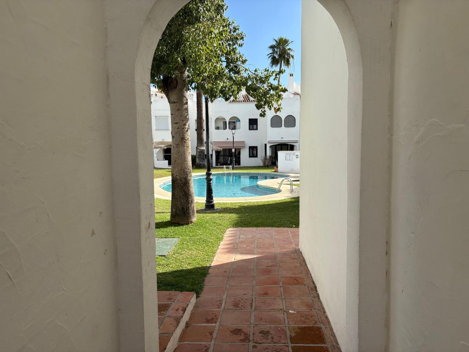 3 makuuhuone Rivitalo myytävänä paikassa Cancelada mukana uima-altaan - 506 000 € (Ref: 9683949)