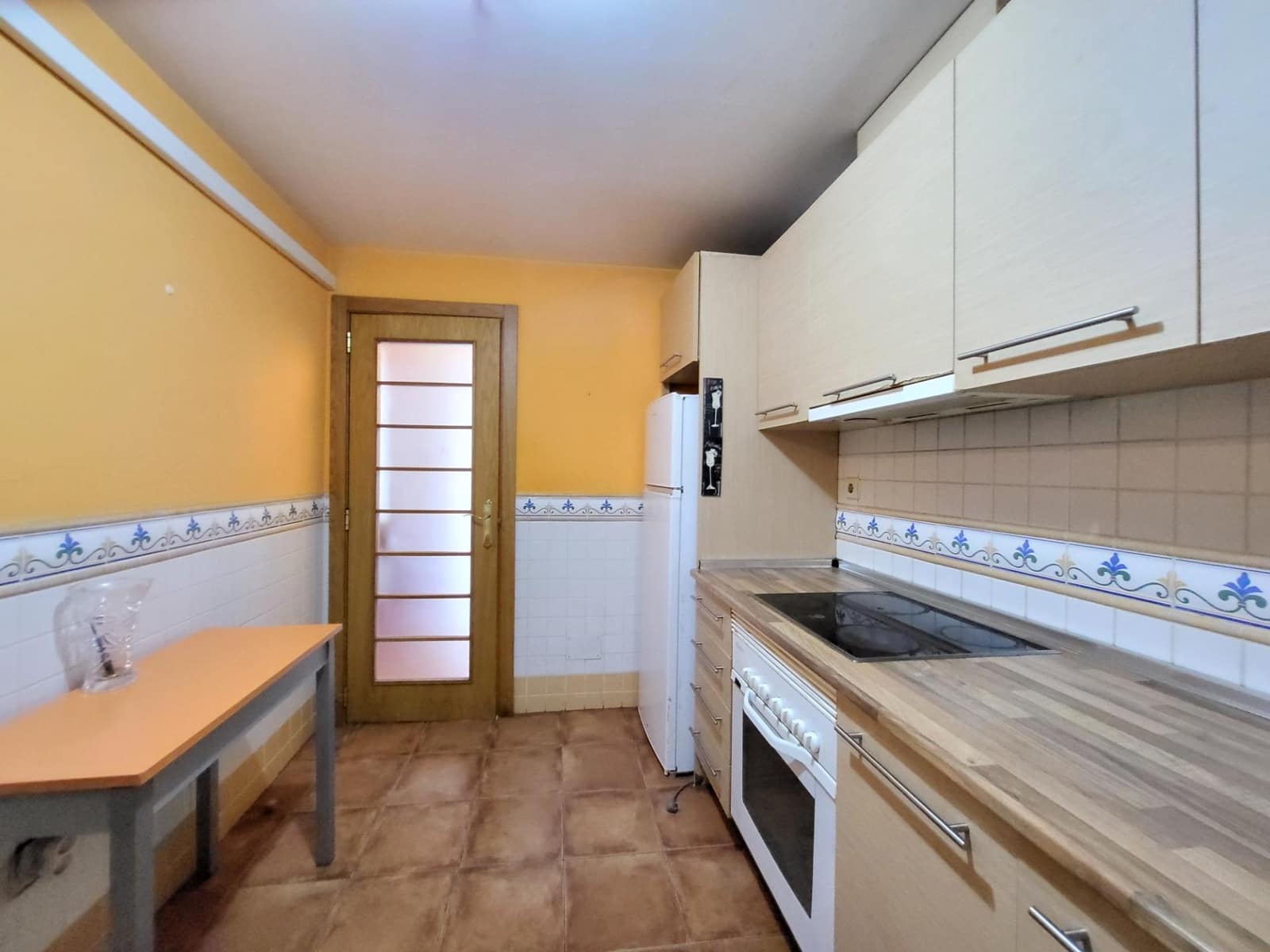 2 bedroom Flat for sale in Ojen with garage - € 265,000 (Ref: 9683950)