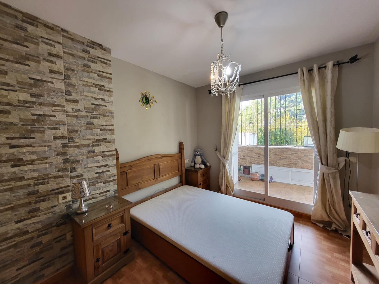 2 bedroom Flat for sale in Ojen with garage - € 265,000 (Ref: 9683950)