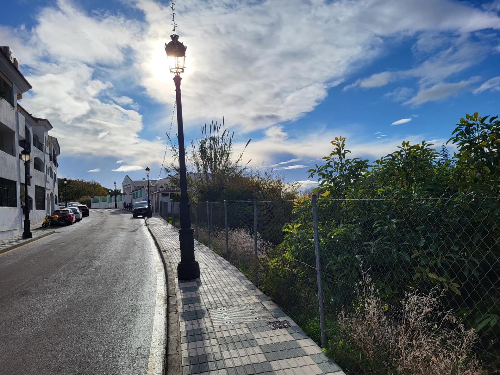 2 bedroom Flat for sale in Ojen with garage - € 265,000 (Ref: 9683950)