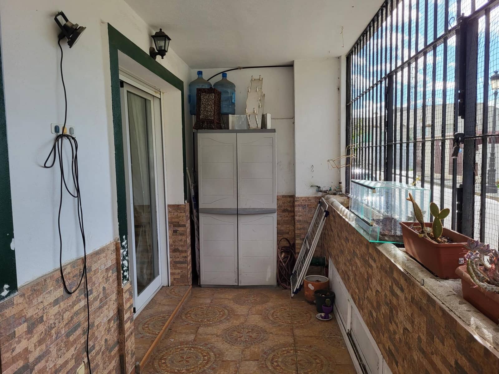 2 bedroom Flat for sale in Ojen with garage - € 265,000 (Ref: 9683950)