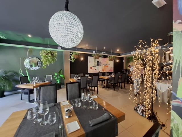 Bedrijf te koop in San Pedro de Alcantara, Marbella - € 240.000 (Ref: 9683951)