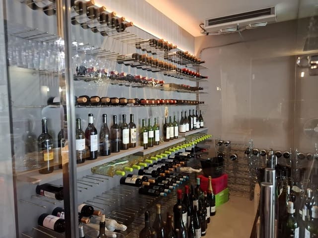 Bedrijf te koop in San Pedro de Alcantara, Marbella - € 240.000 (Ref: 9683951)