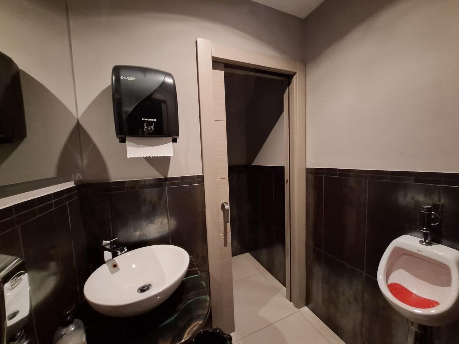 Bedrijf te koop in San Pedro de Alcantara - € 240.000 (Ref: 9683951)